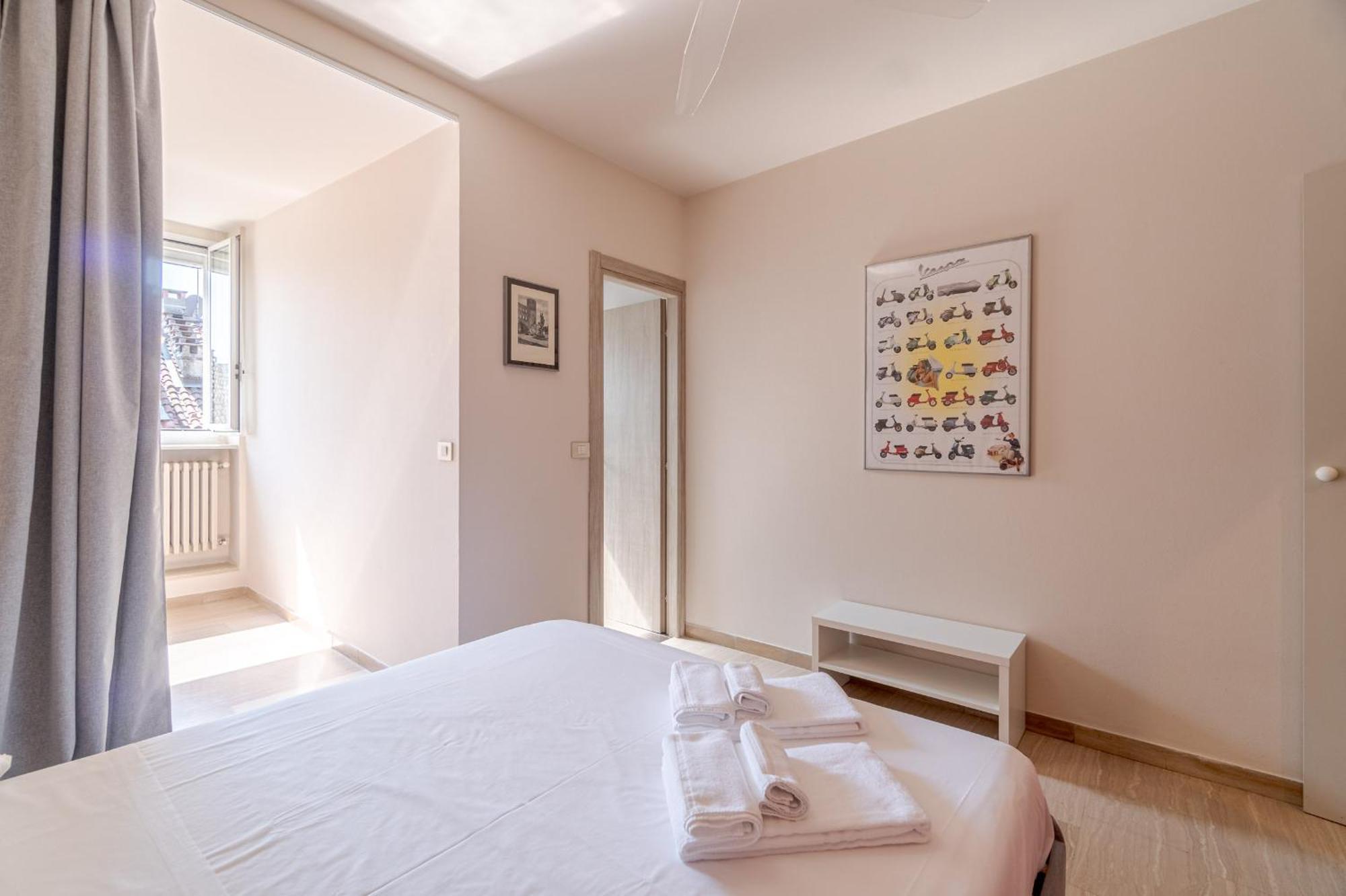 Casa Valeggio Attic Apt Few Steps From Porta Nuova Apartamento Turim Exterior foto