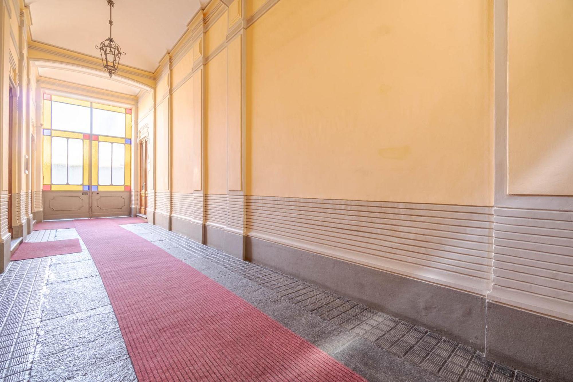 Casa Valeggio Attic Apt Few Steps From Porta Nuova Apartamento Turim Exterior foto